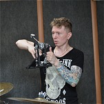 14 июля 2021 года проведено занятие по игре на барабанах. Провел его популярный музыкант — Никита Лебедев